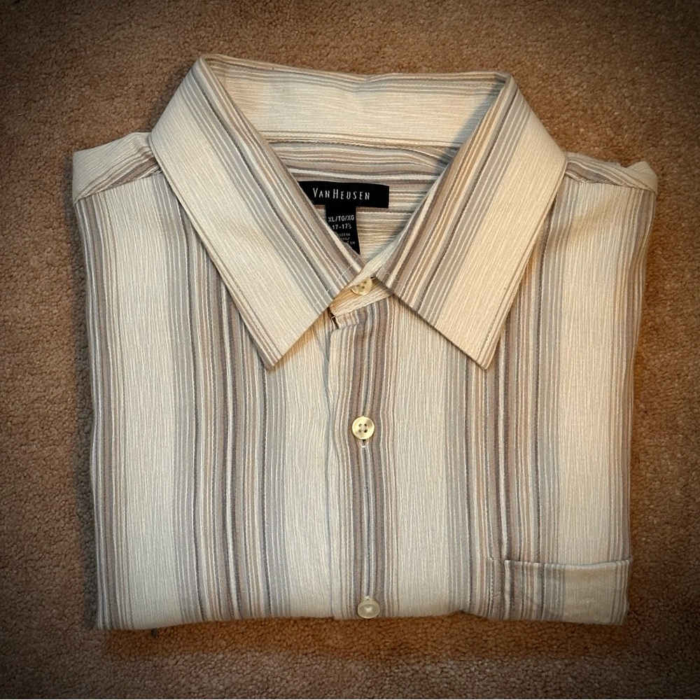 (#182) Men’s Van Heusen Classic Fit Shirt